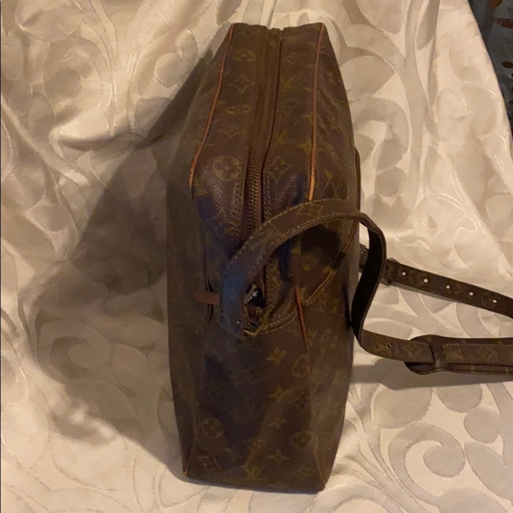 Louis Vuitton Unisex Messenger Bag Cross Body, - Picture 3 of 9